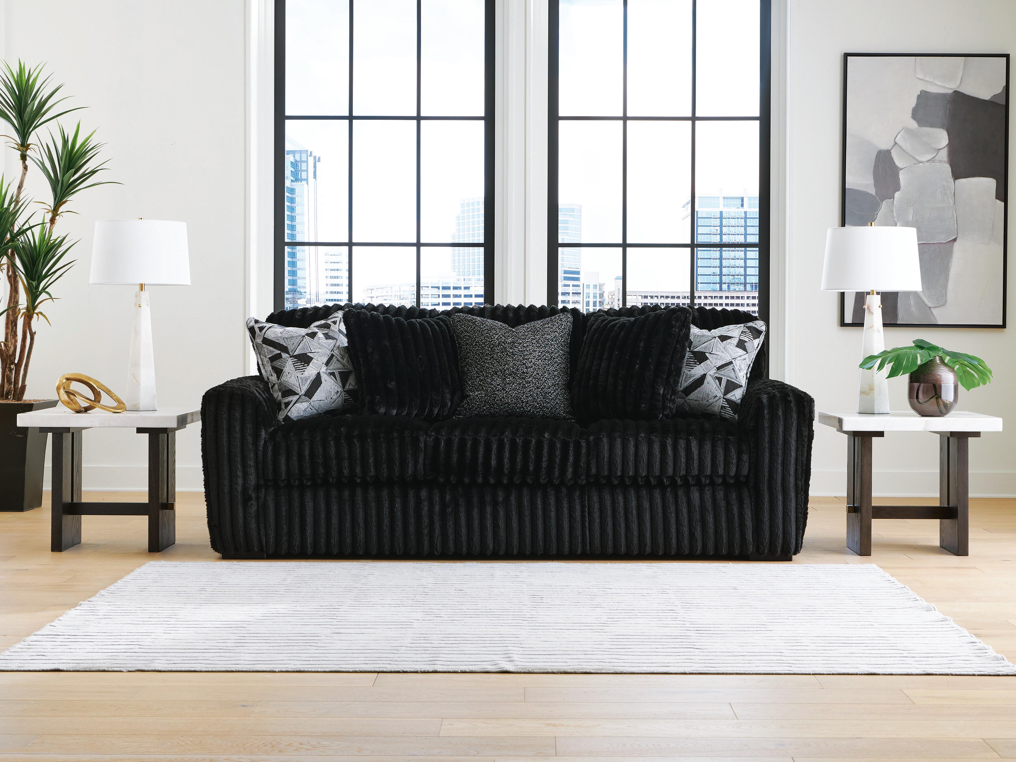 Midnight-Madness Sofa