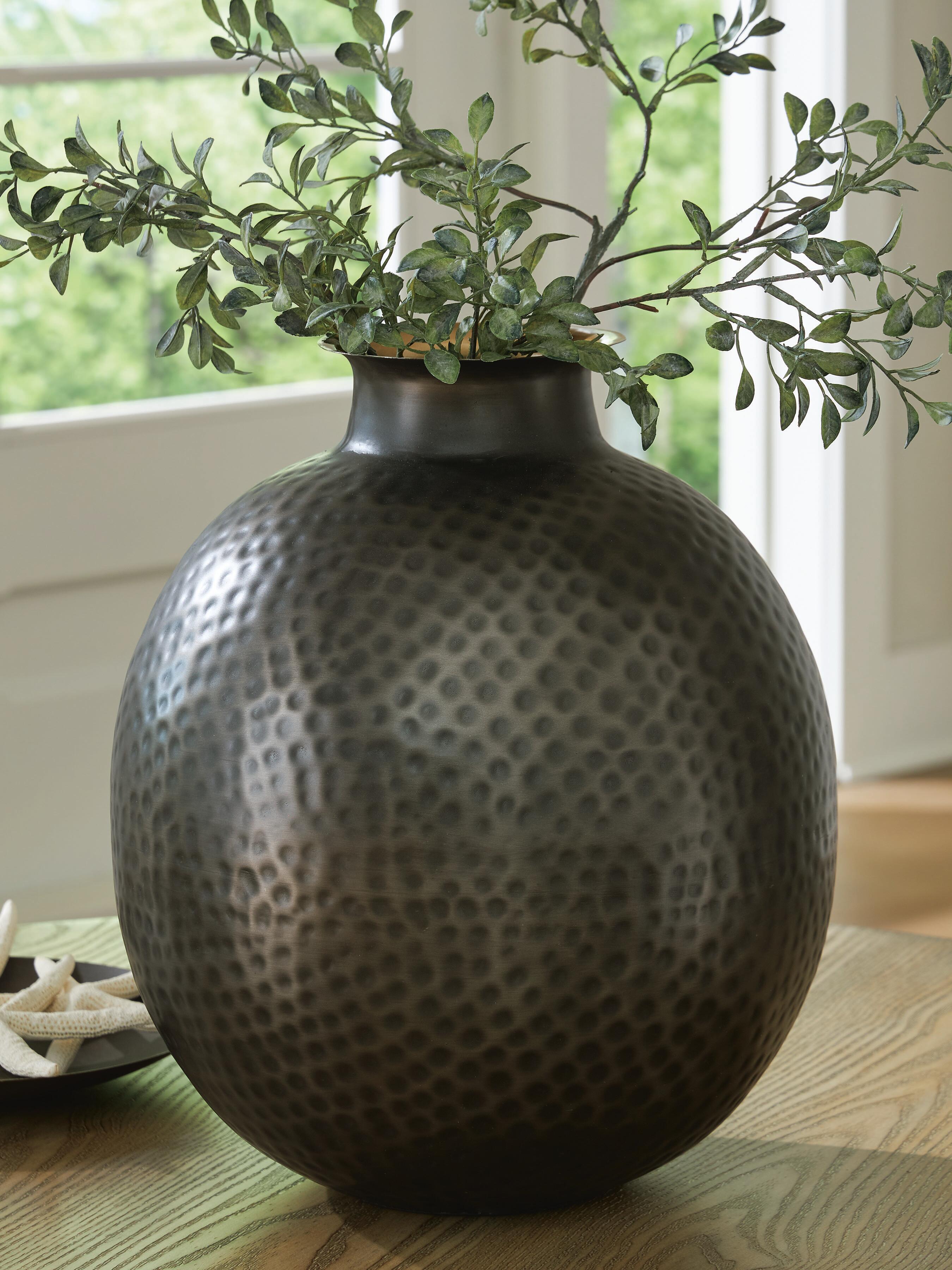 Woody Vase
