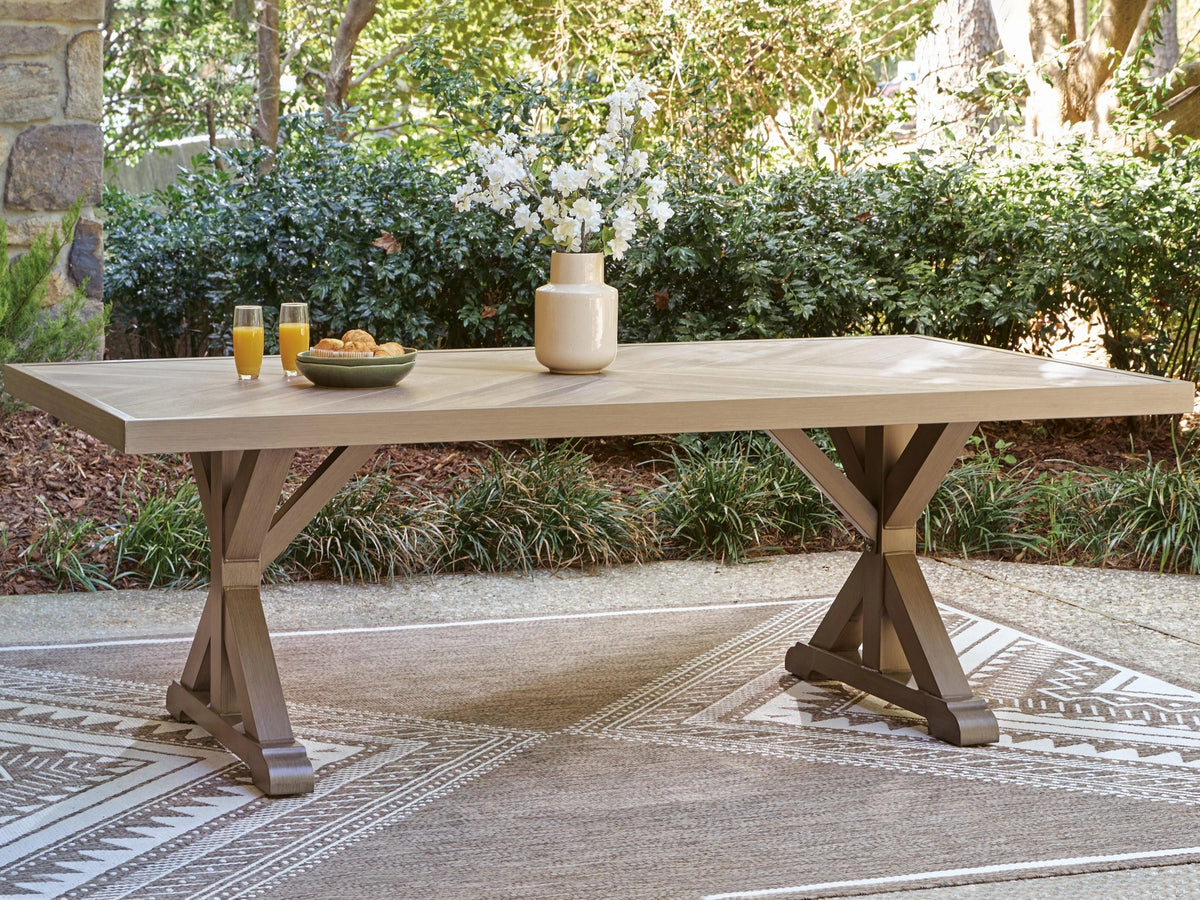 Laguna Heights Outdoor Dining Table