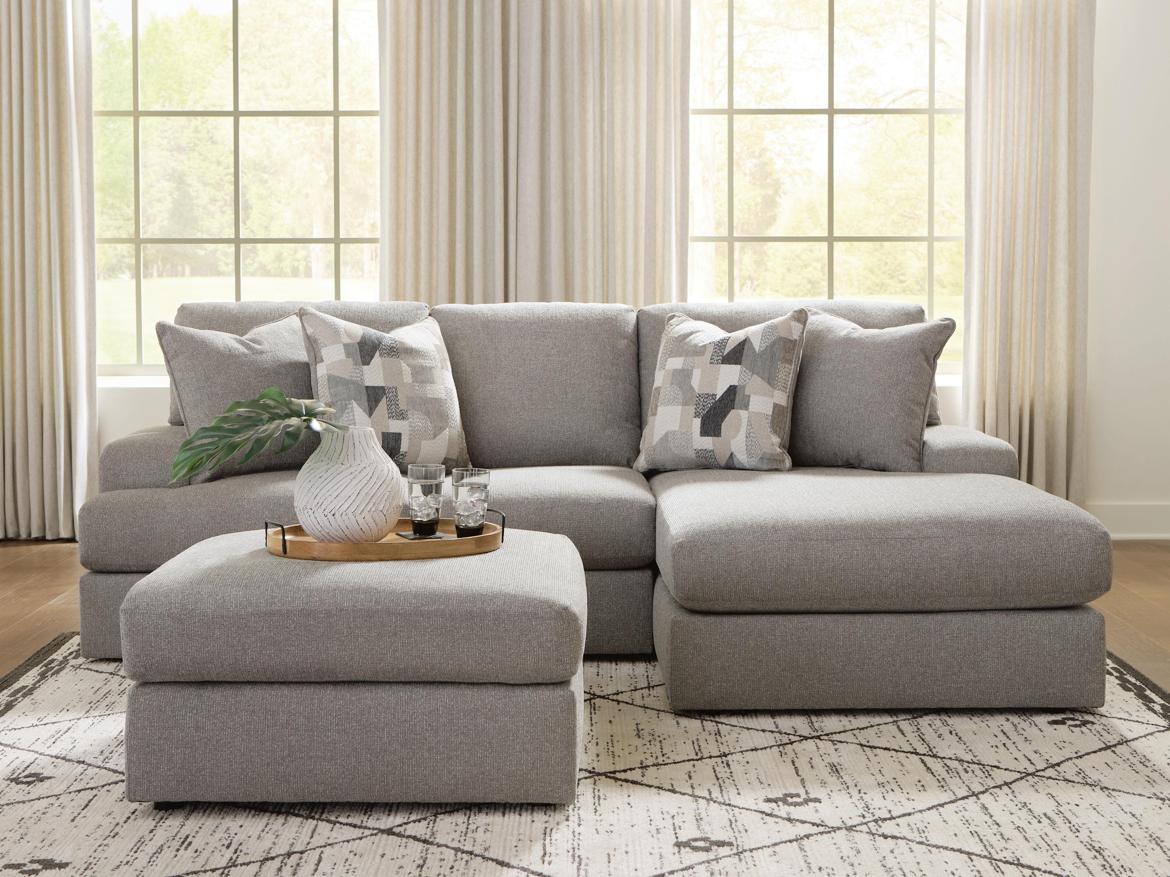 Lindon Living Room Set