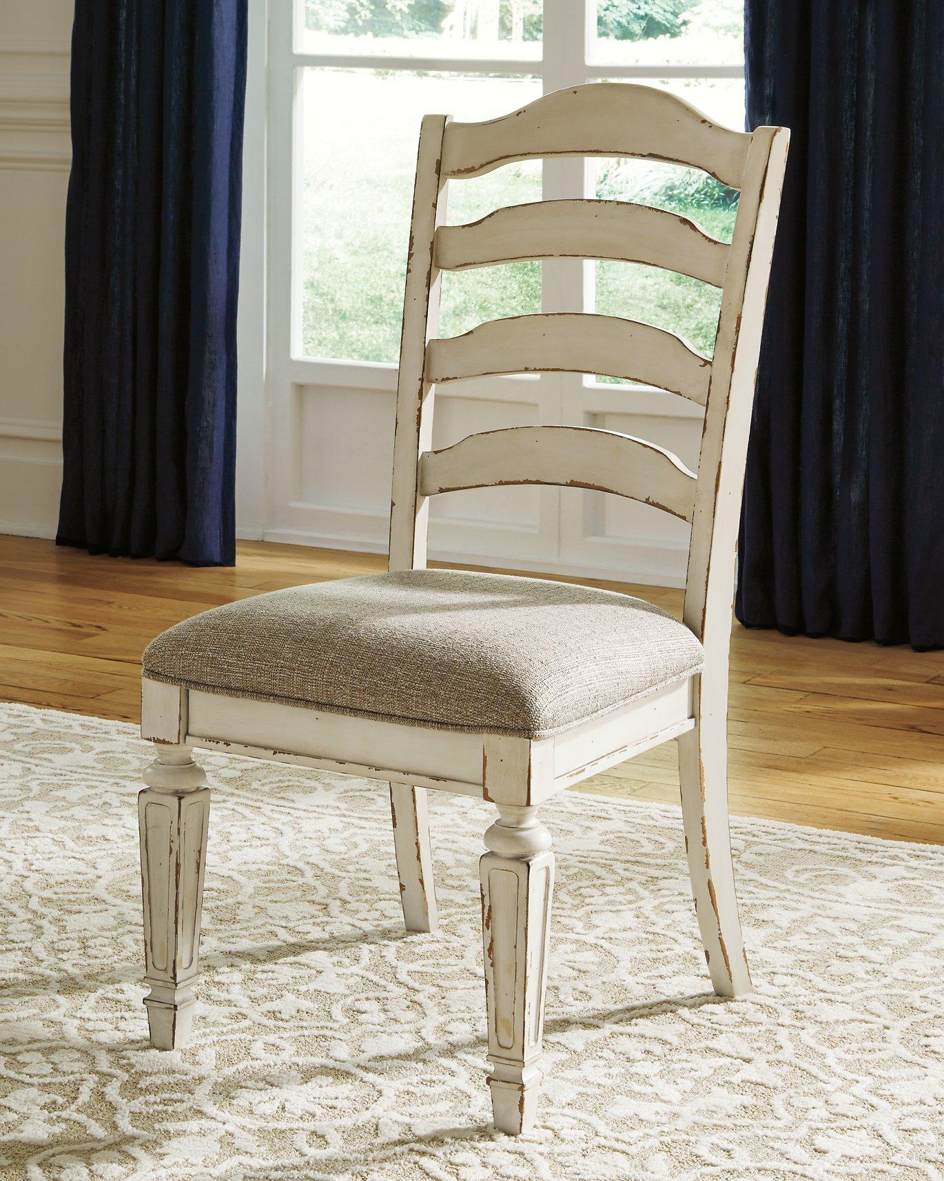Realyn Dining Room Chair (リーリン ダイニングチェア) Realyn Ribbon Back Dining Chair | Ashley