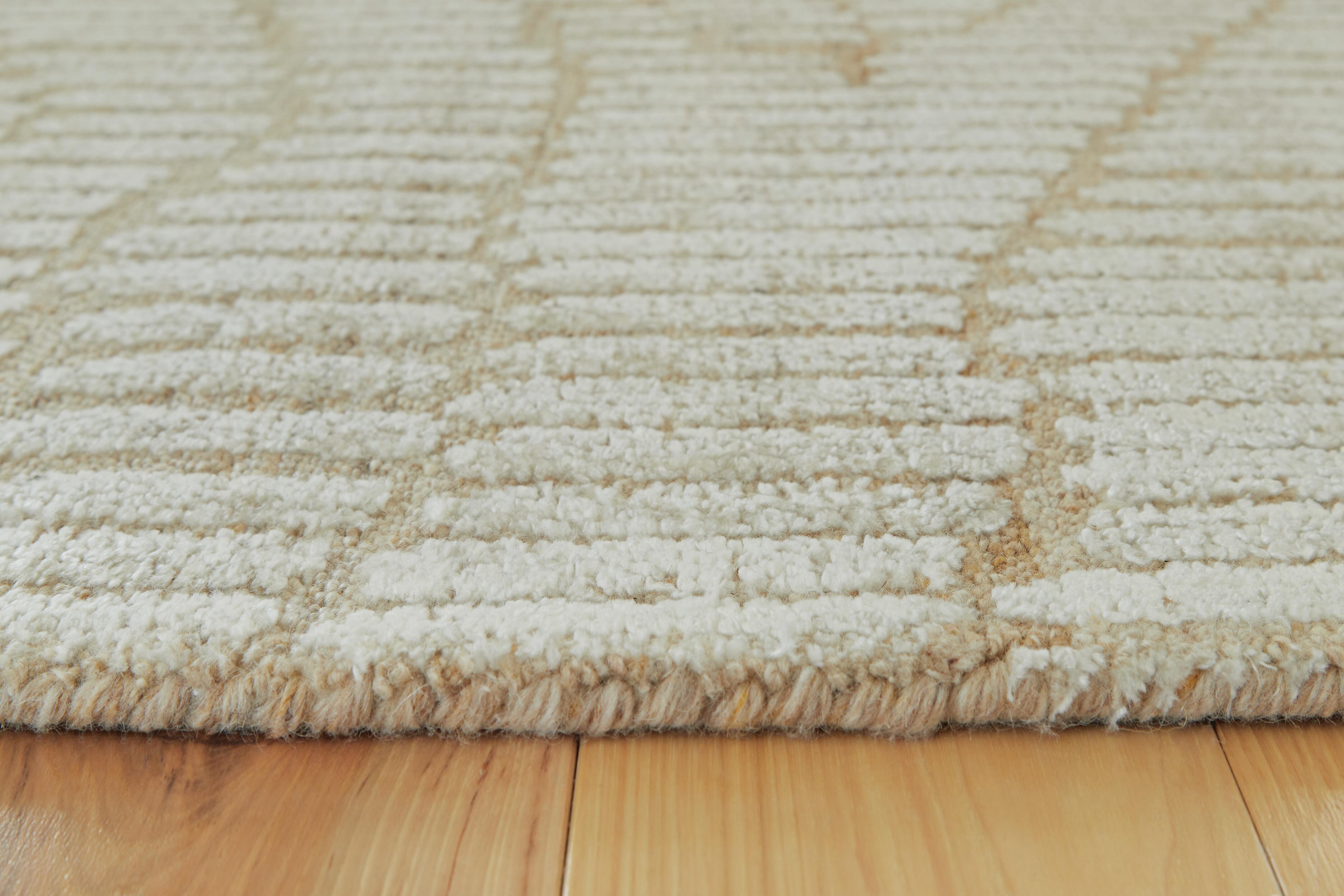 Jaseena Area Rug
