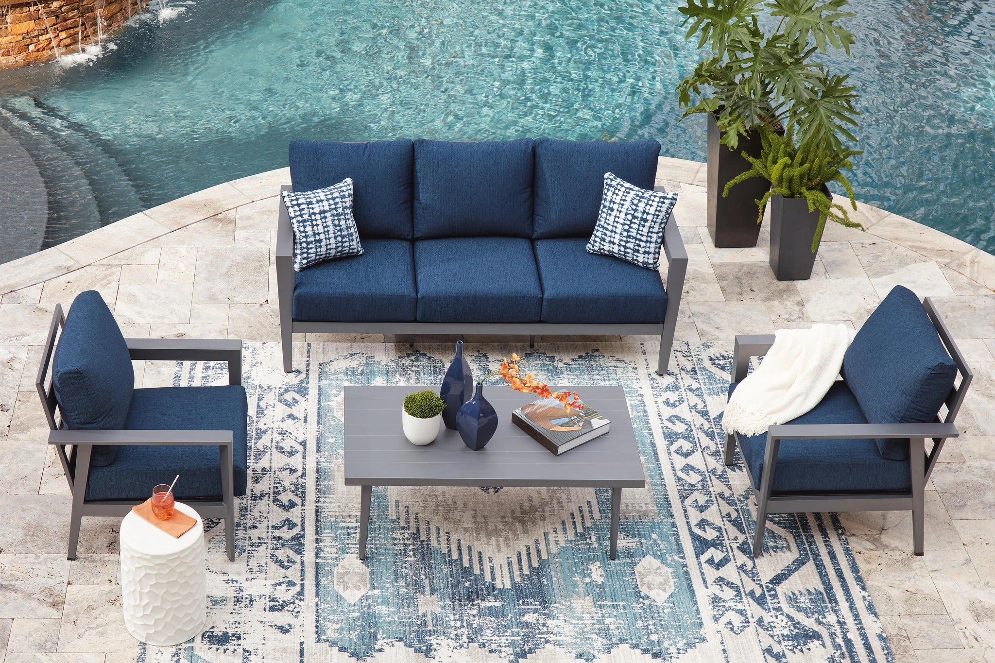 Gali Outdoor Sofa/Chairs/Table Set (Set of 4)